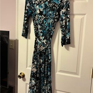 Nina Leonard Black and Blue Geometric Dress